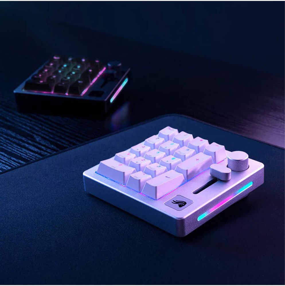 Продам совершенно новый со всеми коробочками Glorius GMMK Numpad