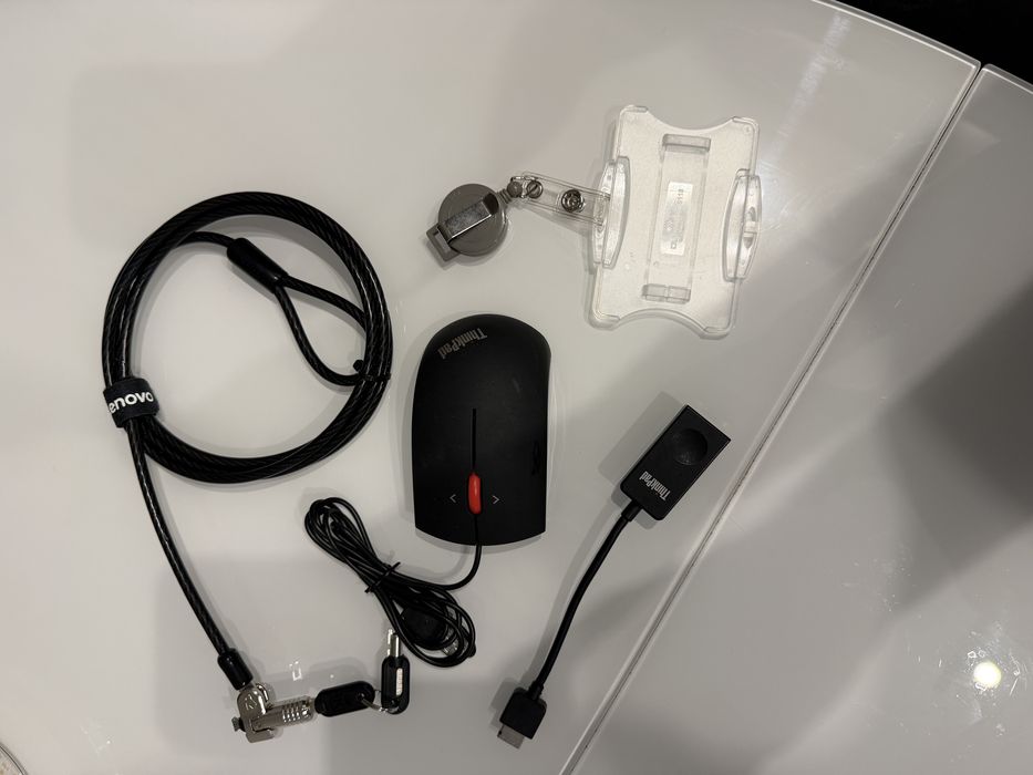 Продам локер и мышку