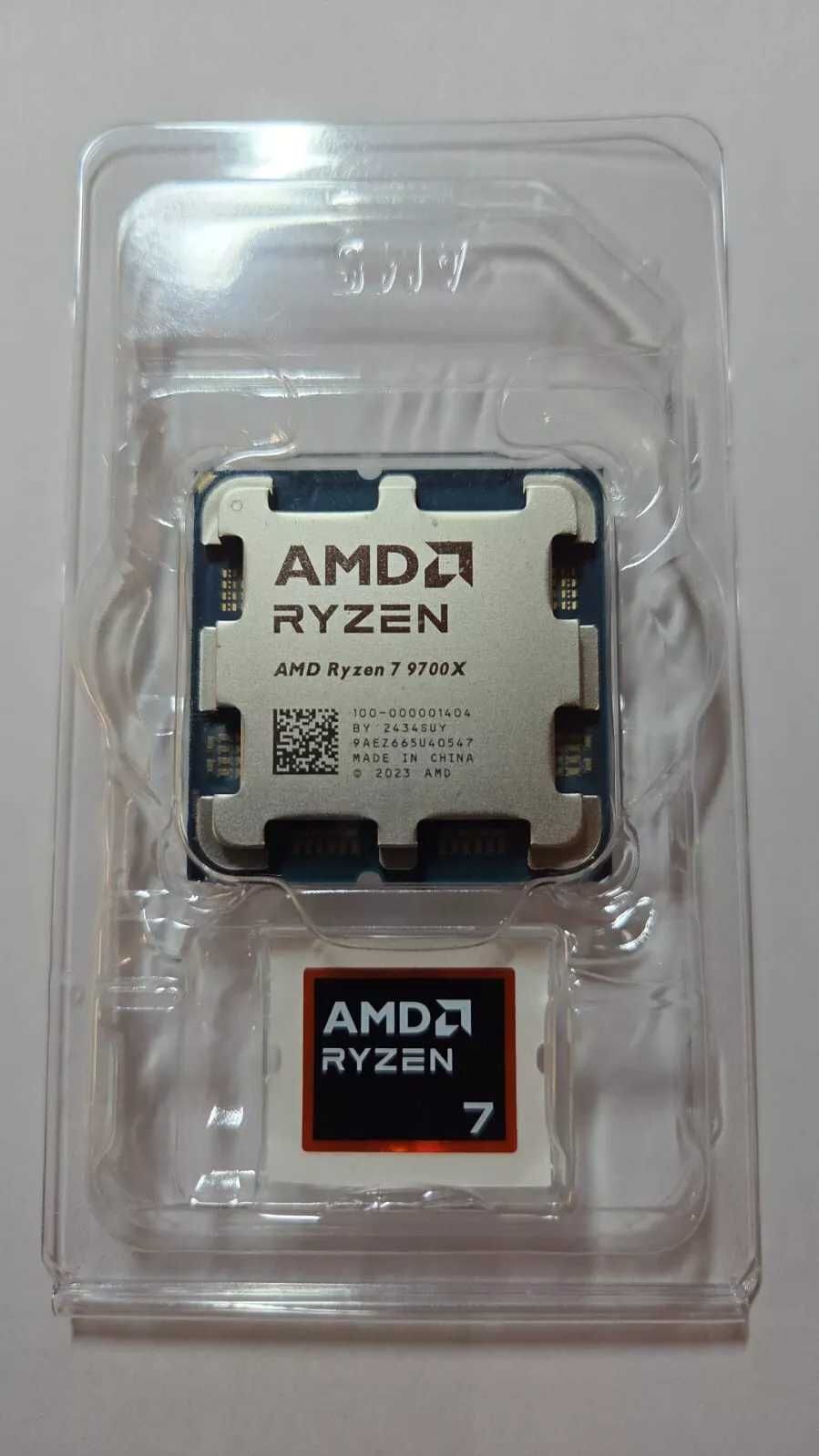 ASUS ROG Strix B650-A Gaming WiFi + Ryzen 7 9700X, осемядрен (5.5GHz]