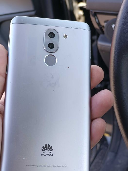 Продам смартфоны и 2 жёстких диска по 500 гб