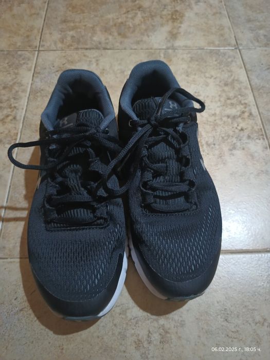 Маратонки Under Armour 38.5