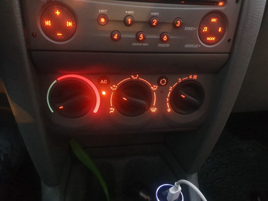 Vând Renault Symbol