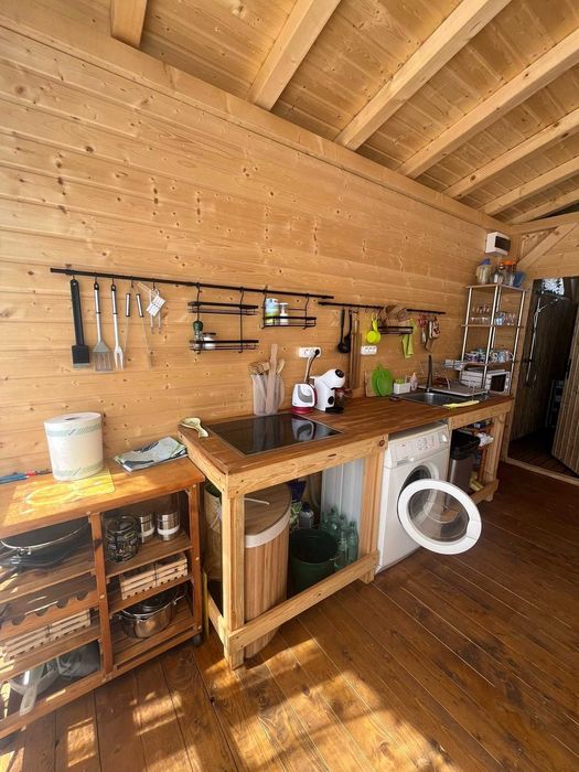 Продаваме Каравана Вечно Лято - Къмпинг Созопол Еко