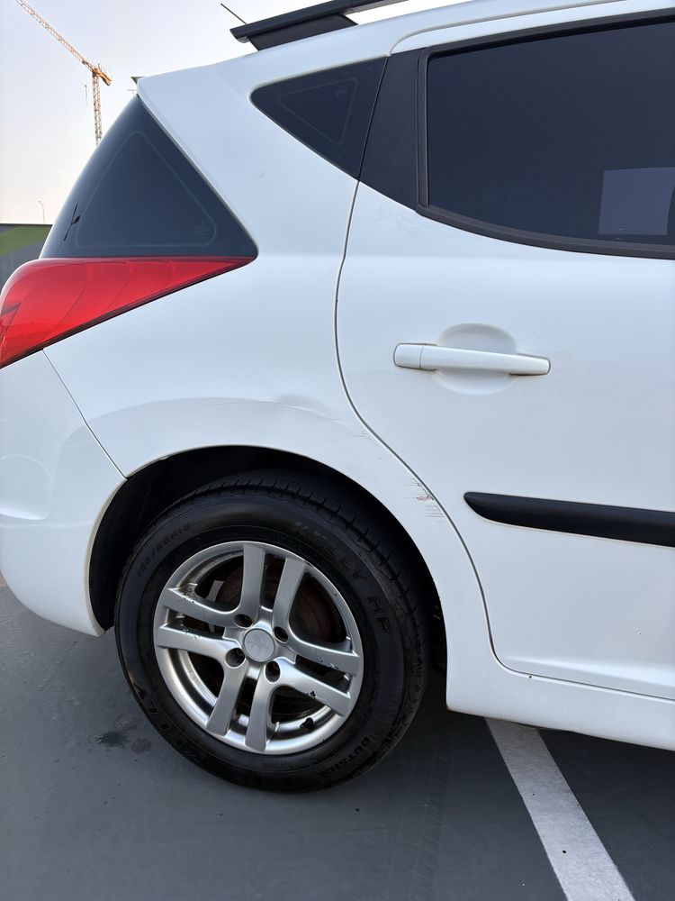 Peugeot 207 SW 1.6 HDI + un set de jante cu cauciucuri de iarna