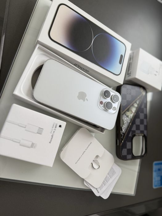iPhone 14 Pro Silver 128GB Neverlocked•Full Box•