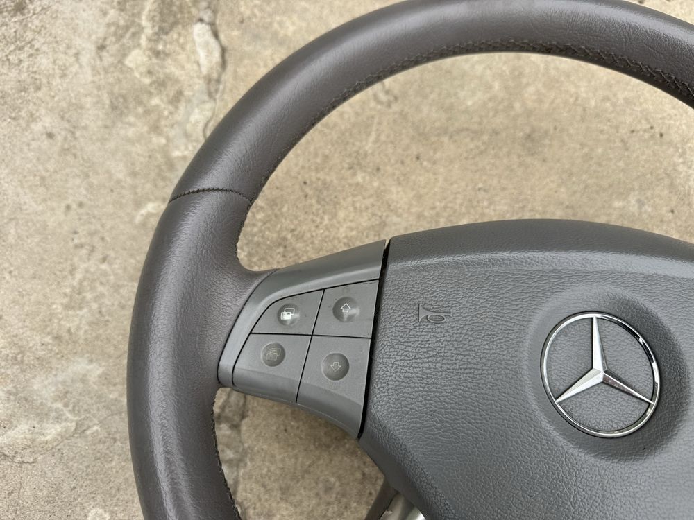 Сив кожен волан за Mercedes ML W164, GL X164, R W251