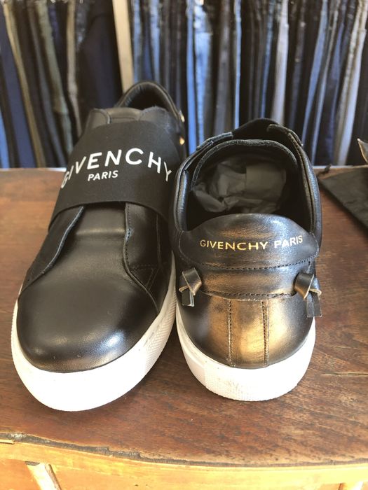 Продавам кецове от естествена кожа Givenchy 43 номер