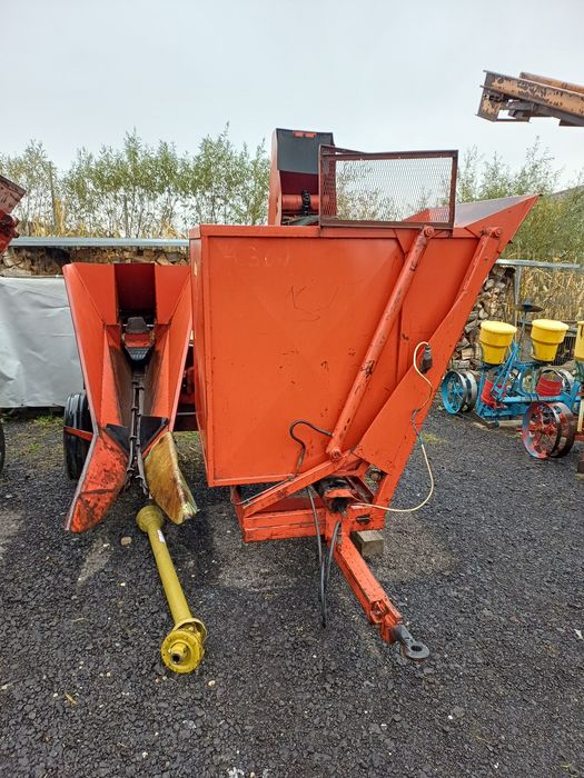 Culegatoare de porumb sip tornado 35 pe 1 rand cu tocator