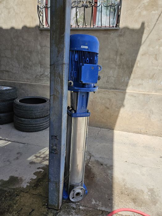 насос вертикальный "LOWARA"