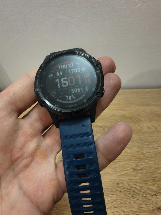 Garmin Fēnix 5 Plus Sapphire Edition (Пълен Комплект + Бонуси)