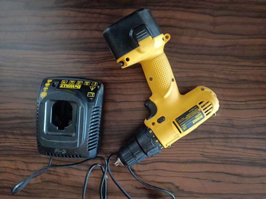 Dvuskorosten VIntovert Dewalt