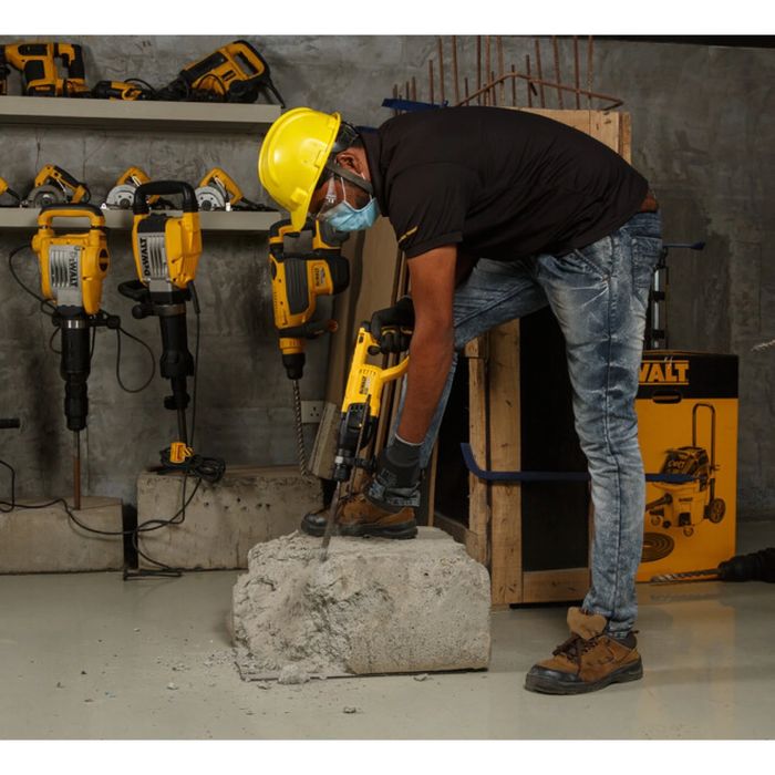 Акумулаторен перфоратор DEWALT DCH133N, 18V, Li-Ion, SDS-plus, 2.6J