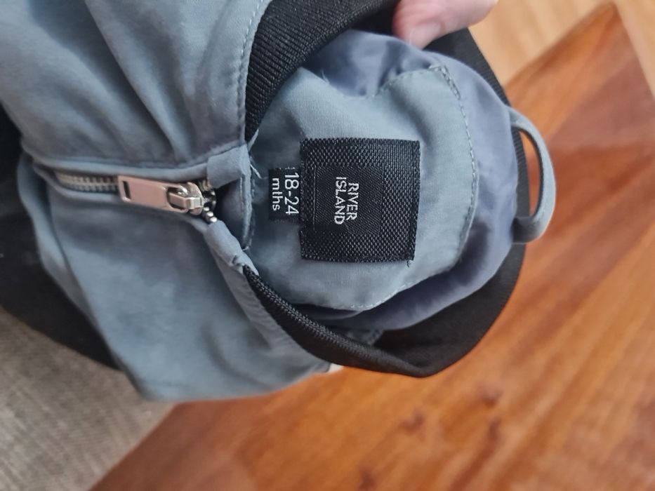 Geaca bebe mărimea 18 luni