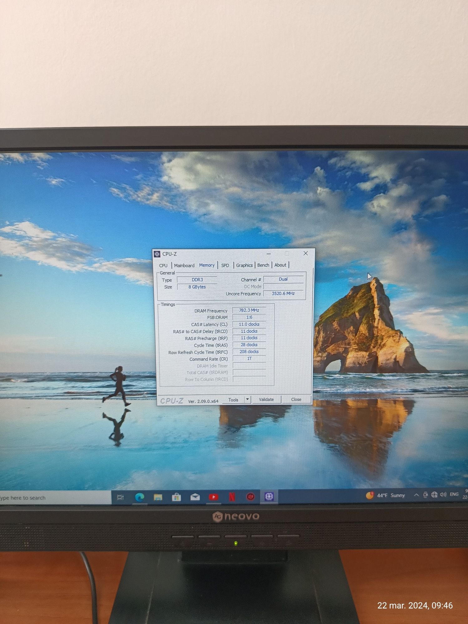 Sistem complet desktop, procesor I3,quadcore, 8 GB RAM, video dedicat