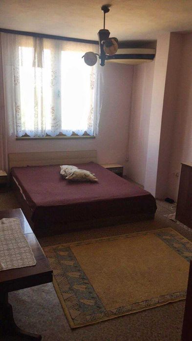 Дава се под наем Тристаен апартамент в Бургас, Братя Миладинови - 85 кв.м за 200 € - Снимка #2