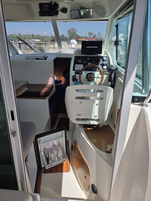 Vând   Merry Fischer  725