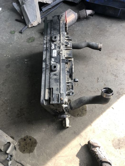 Радиатори и перка бмв ф10 520д 184коня ( radiatori i perka bmw f10 520