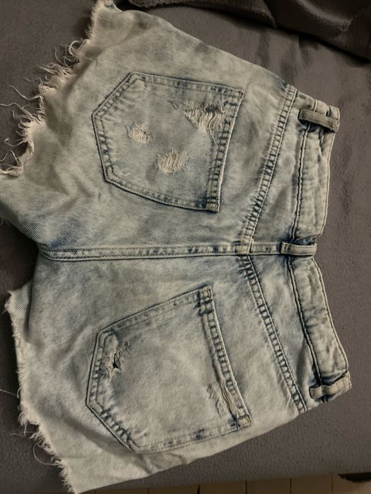 Дамски дънкови къси гащи