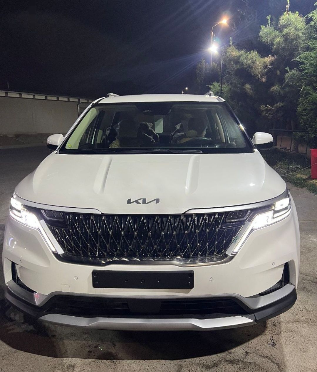 Kia Carnival  2022 model