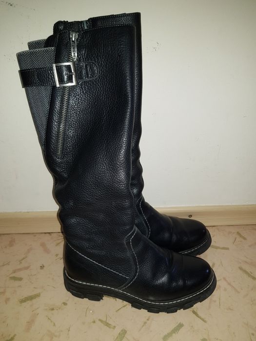 Продам зимние сапоги