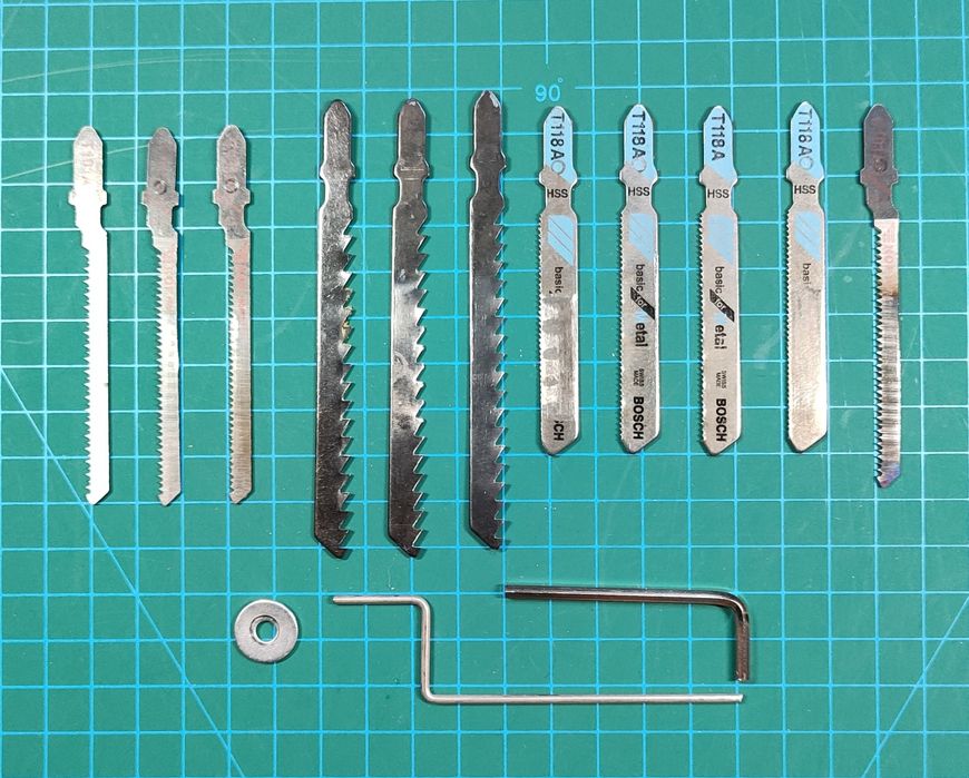 Электрический лобзик crown