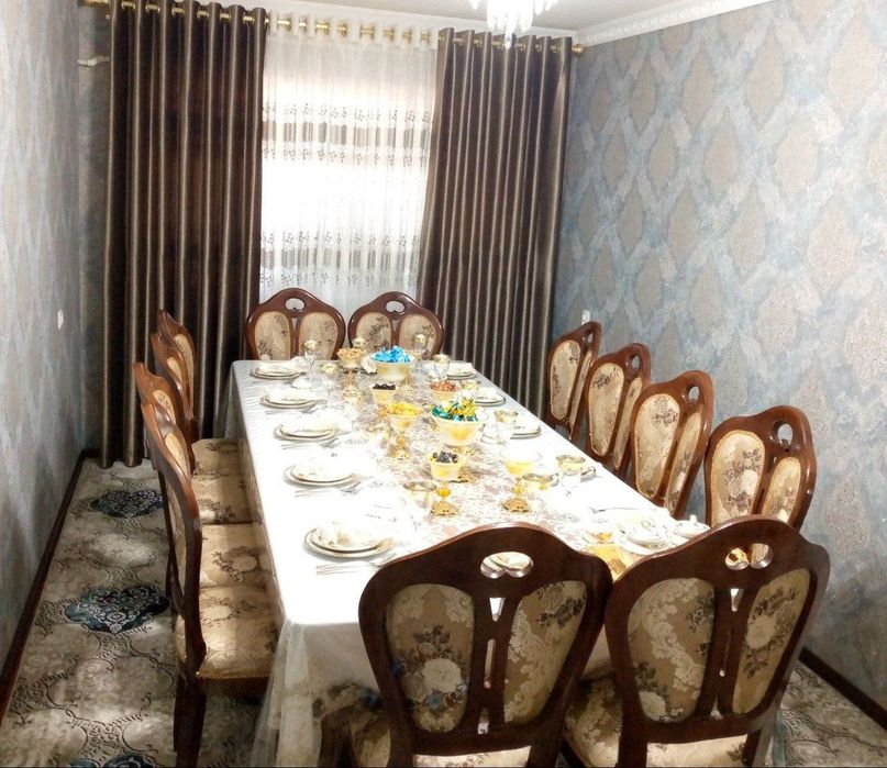 Стол ва стуллар.