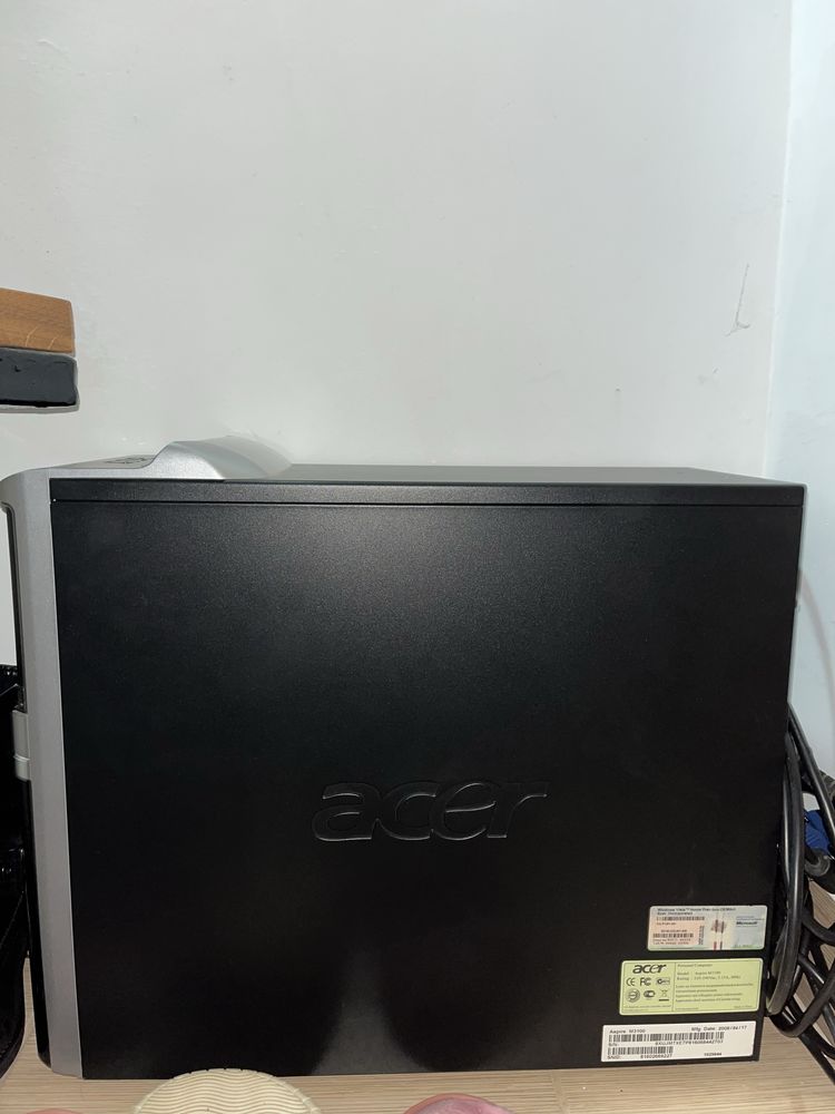 monitor,tastatura si unitate