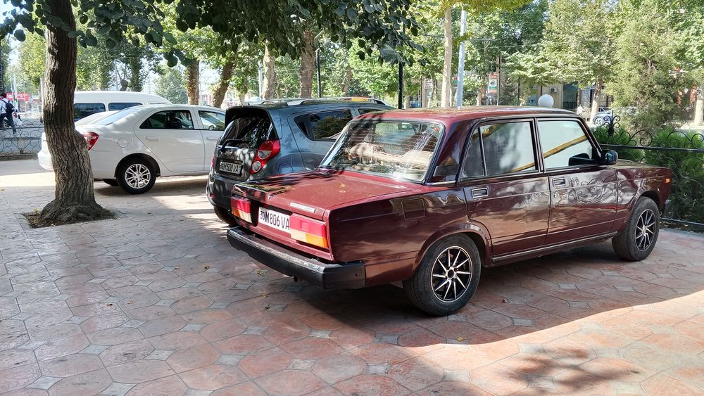 Ваз 2107 йили 1983 прапан газда холати яхши нархи 1850$