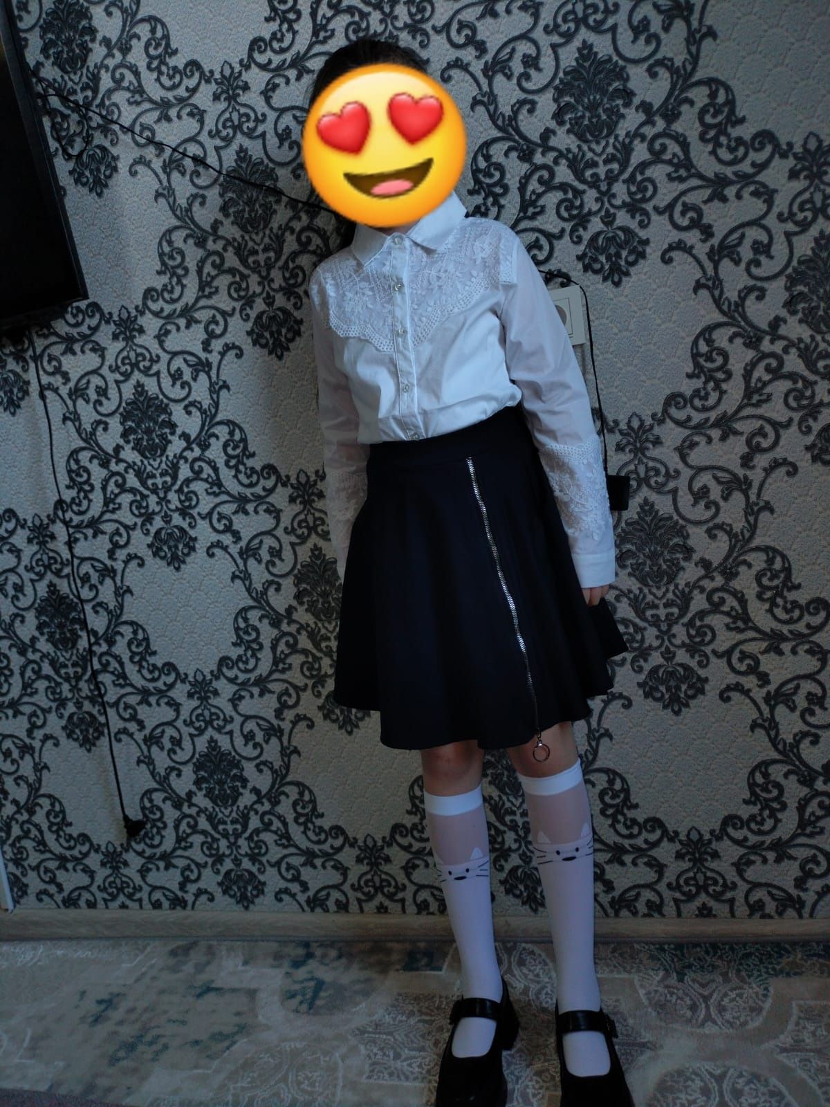 Продам школьную форму для девочки