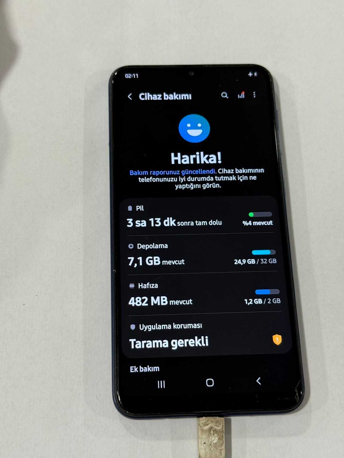 Продавам Samsung A10
