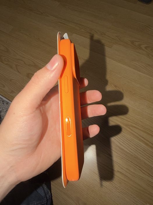 Husa iPhone 17 pro, orange