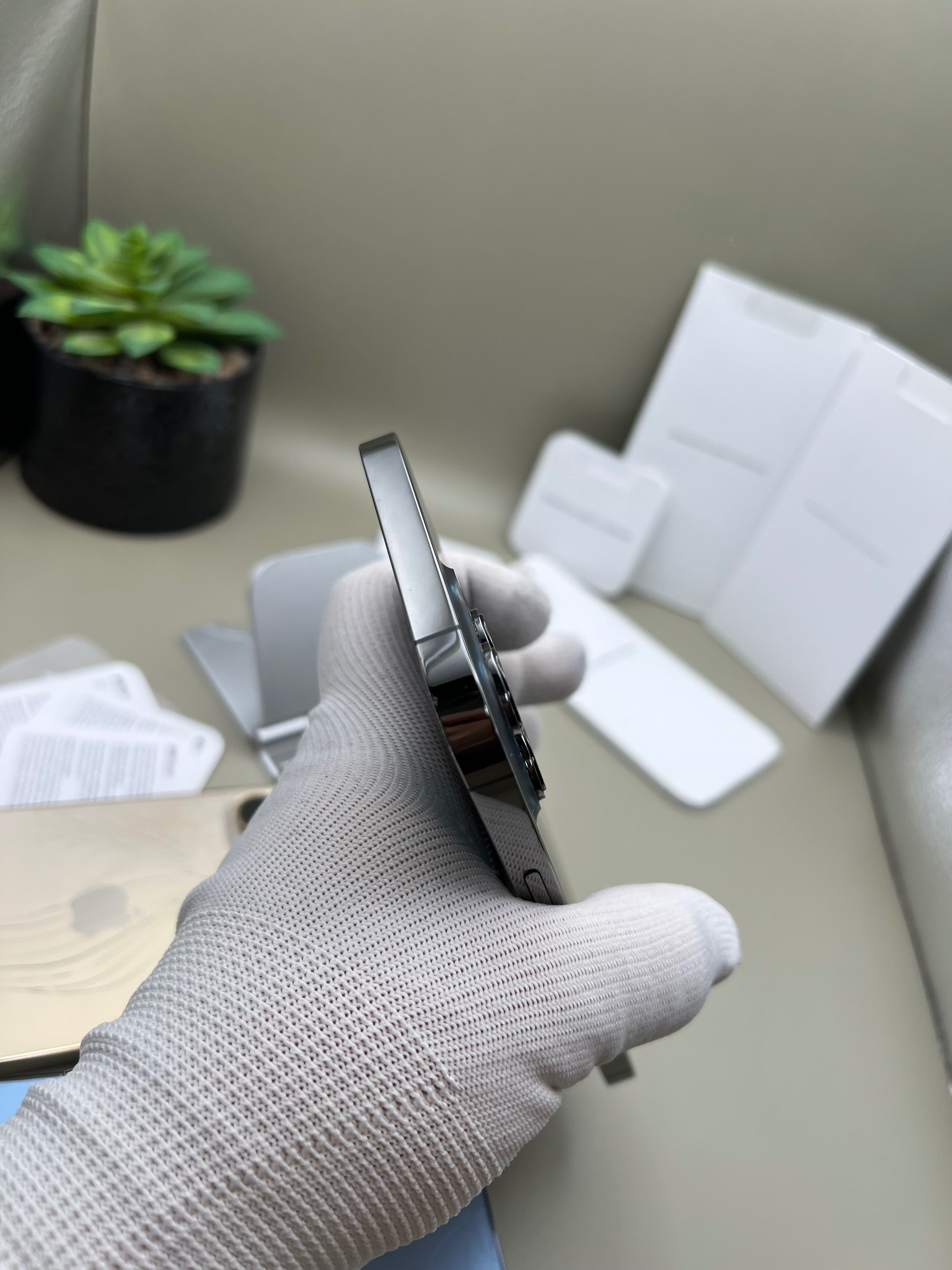 iPhone 13 Pro MAX, iCloud locked, 3бр, 85-90% батерия, НА ЧАСТИ!