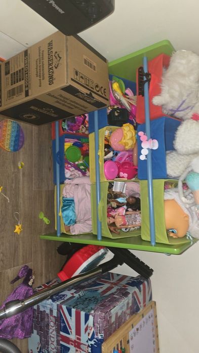 Vand organizator jucarii