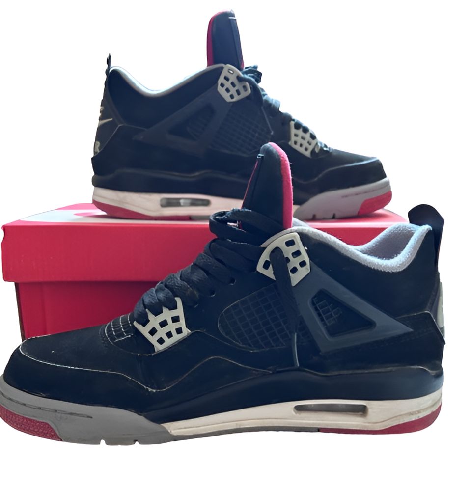 Nike Air Jordan 4 Bred