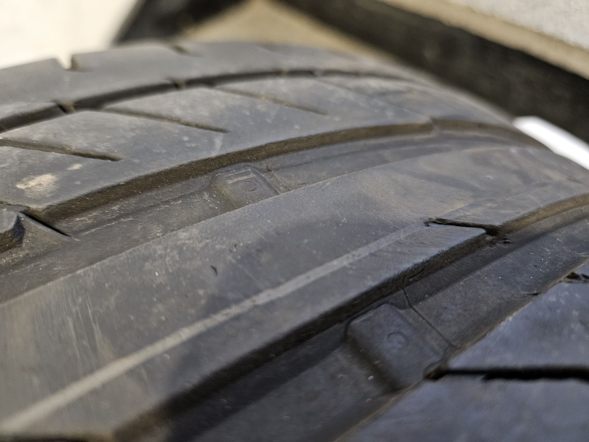 Гими Continental 245/40R19Y XL (летни)