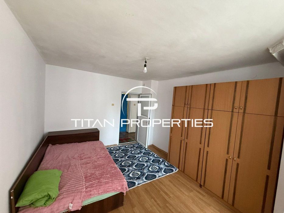 Дава се под наем Тристаен апартамент в Бургас, Възраждане - 97 кв.м за 357 € - Снимка #2