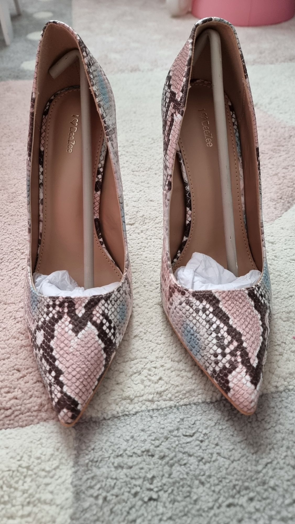 Pantofi stiletto DEEZEE