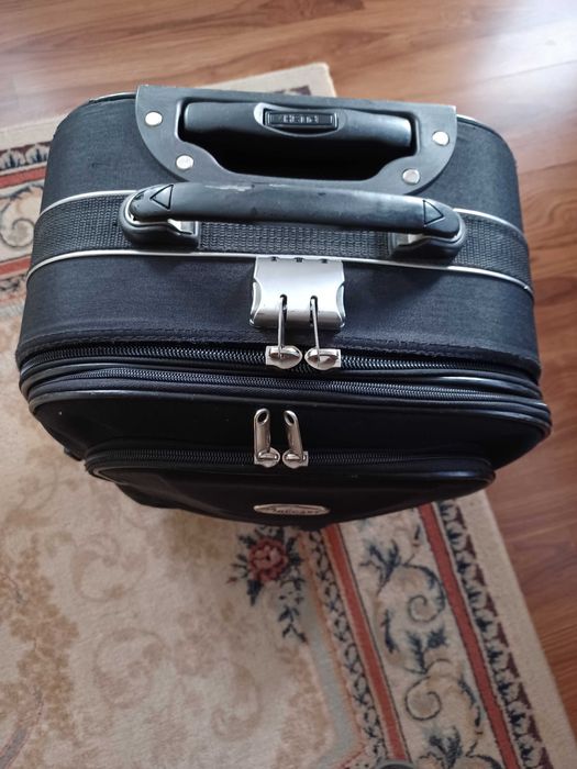 Куфар за път на колела