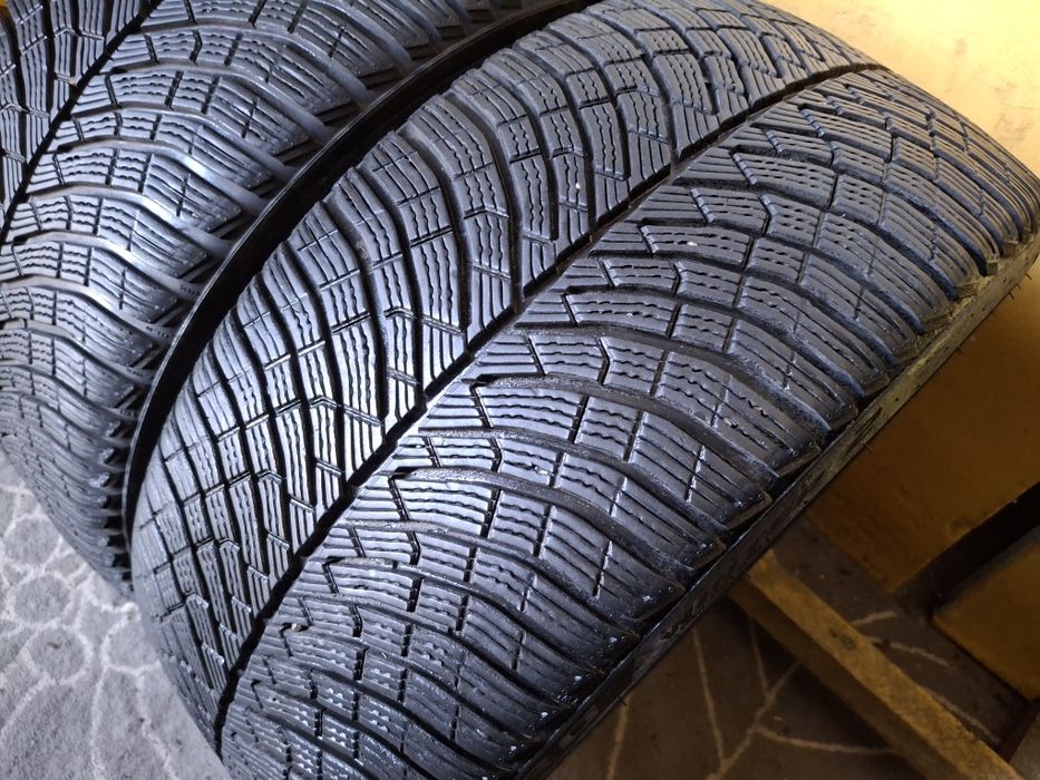 235 35 19 Pirelli DOT 2024 iarna aproape noi