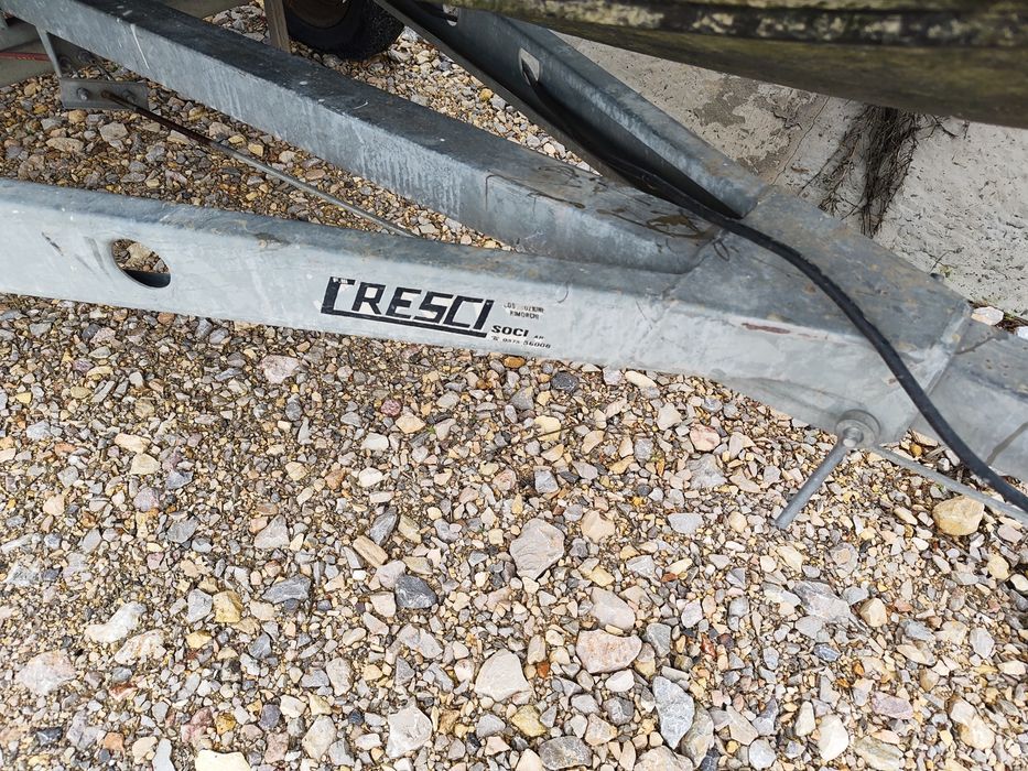 Peridoc/Remorca Ambarcatiune 5m