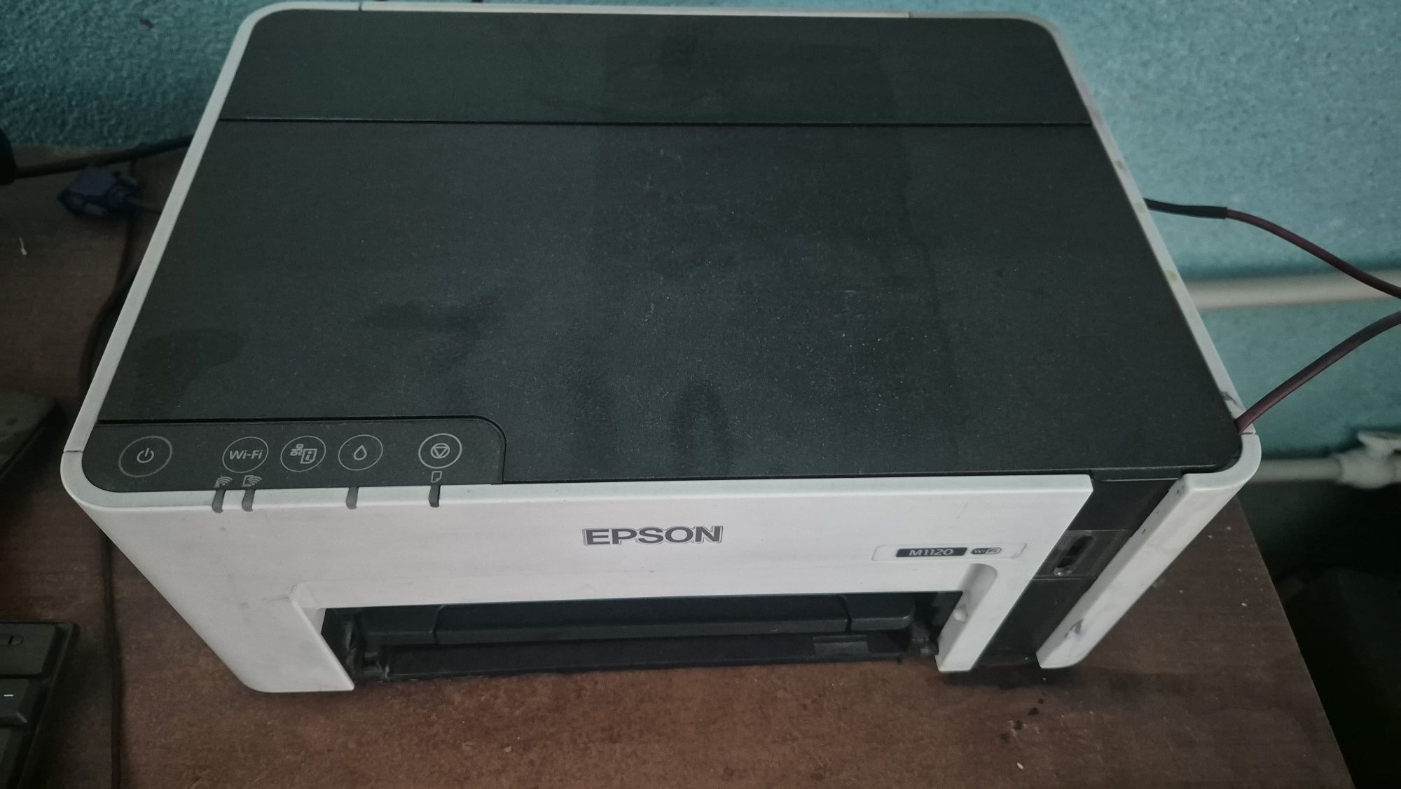 Epson m 1100 сотилади ишлайди
