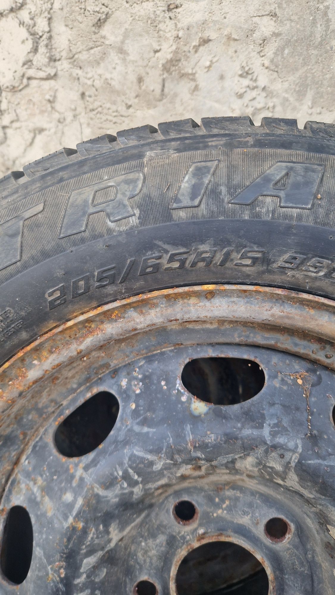 Резина с дисками Triangle и Cordiant 205/65 r15 4 колеса