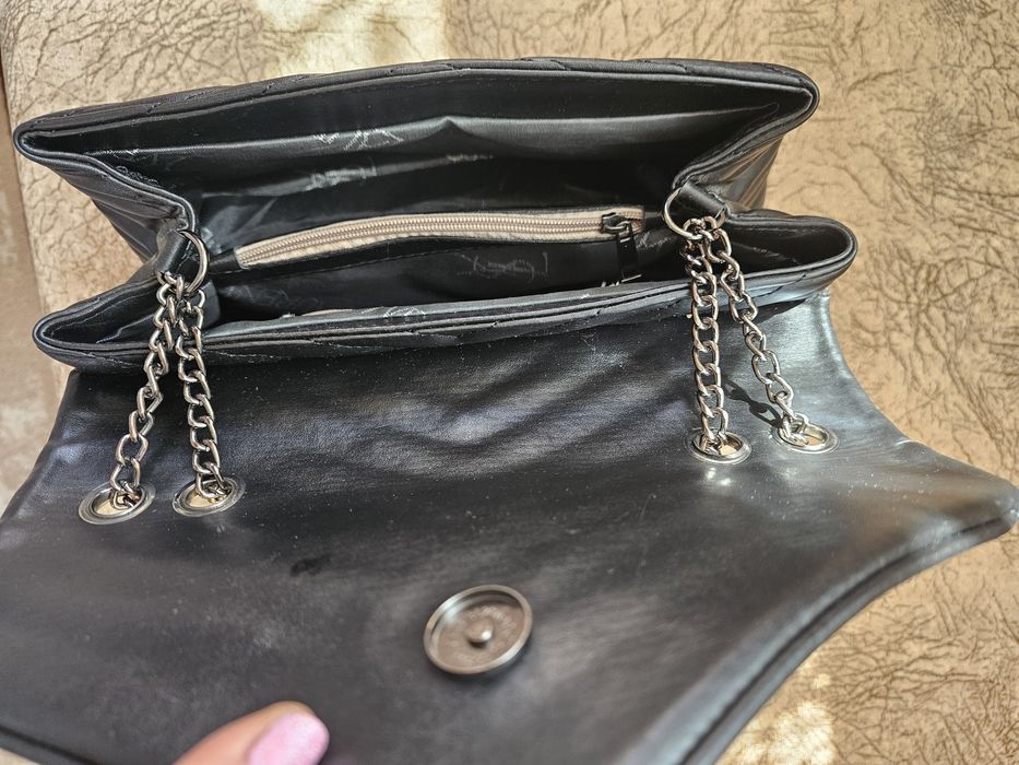 Елегантна нова чанта