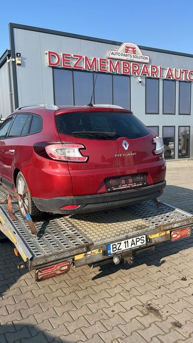 Dezmembram Renault Megane 3 1.4 TCE din 2011