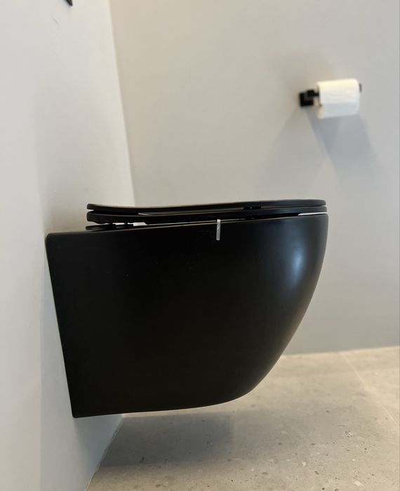 Vas WC cu capac inclus - nou sigilat, negru mat