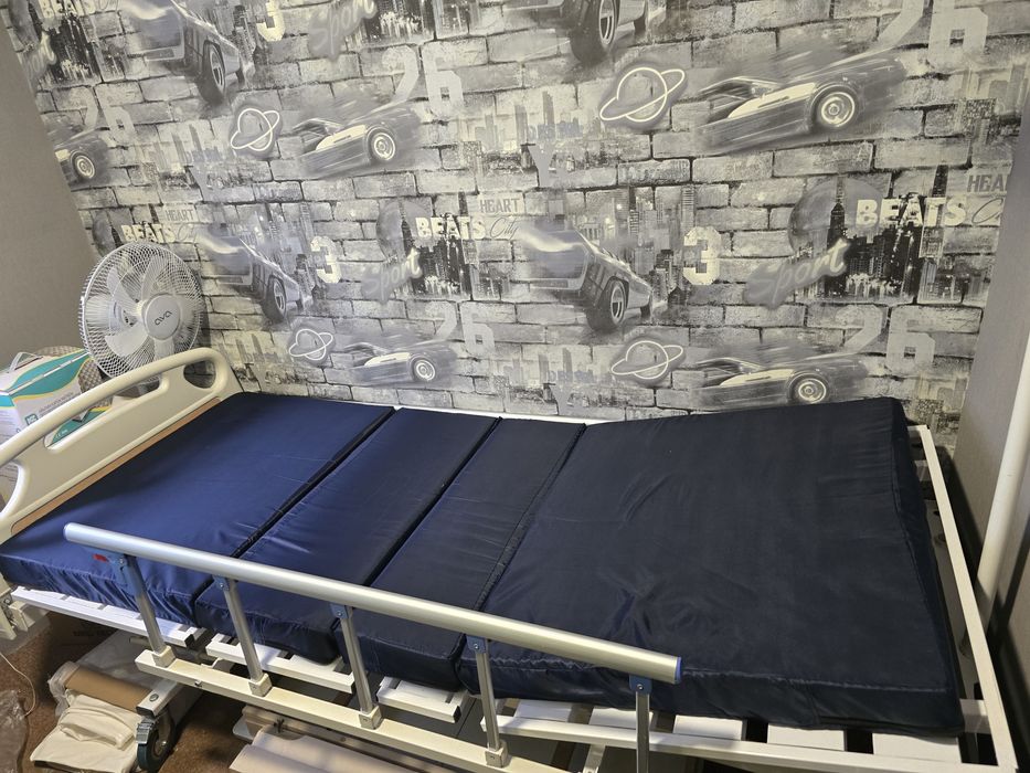 Кровать медицинская