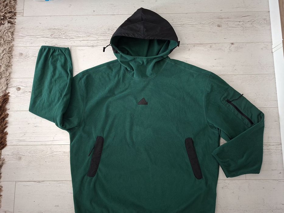 Adidas City Escape-Ориг.поларен суичър