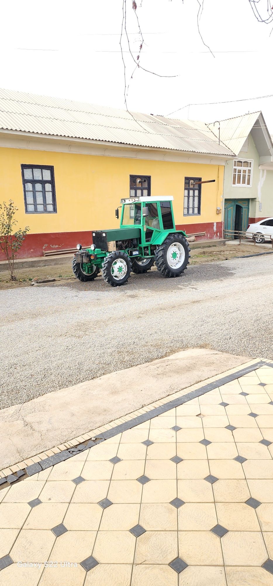 Traktor 40 mini qilingan