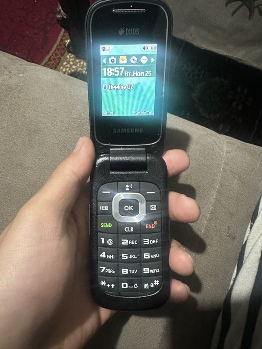 Samsung gusto 3 ideal holatta