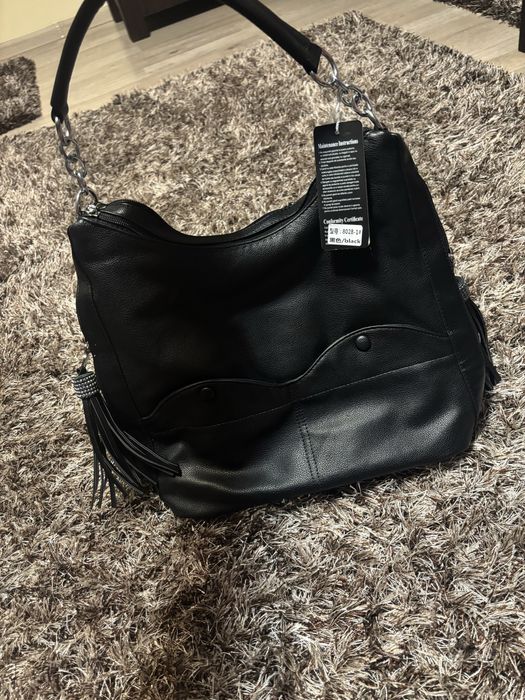 Poseta noua cu eticheta